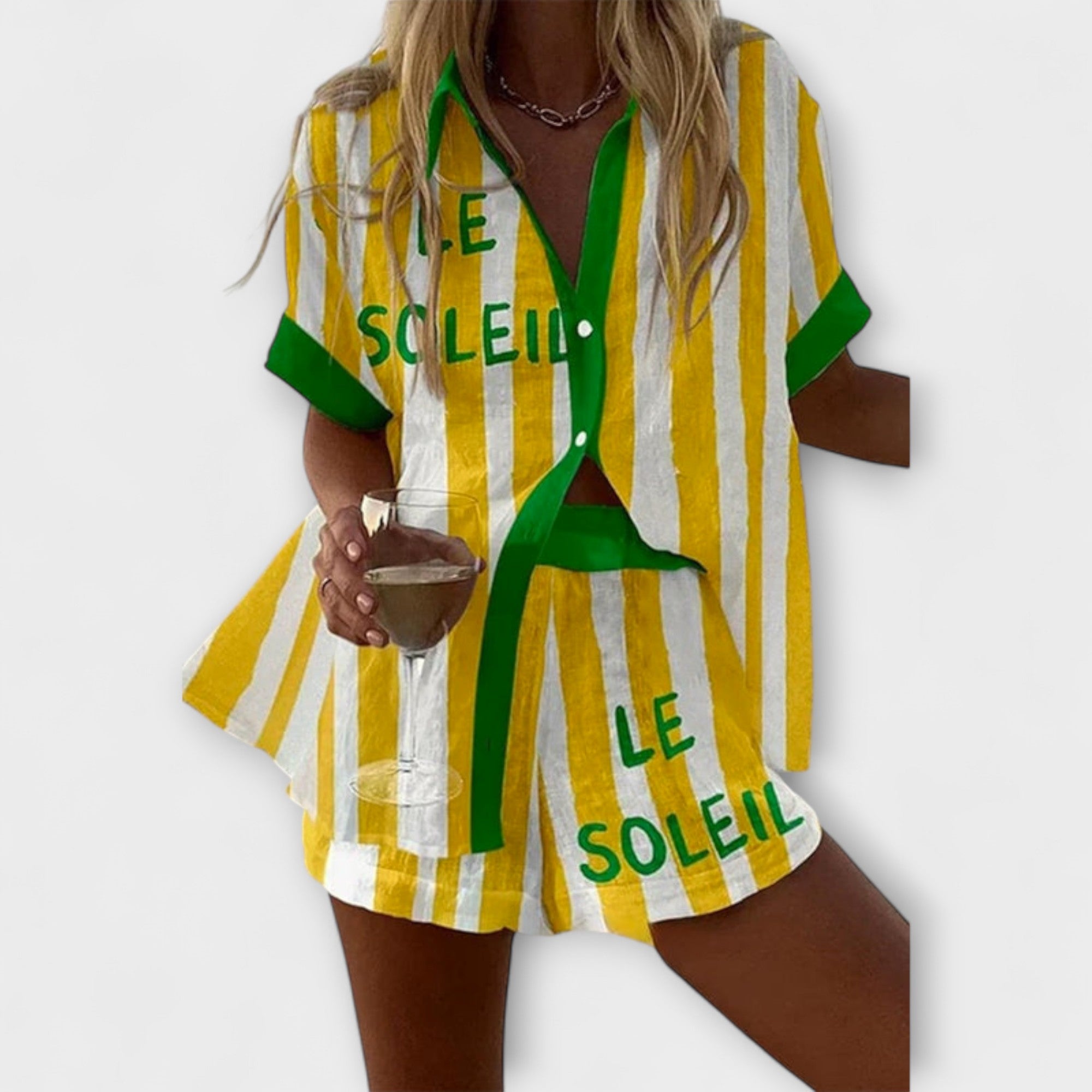 Halora – Gelber Leinenstil mit Flair