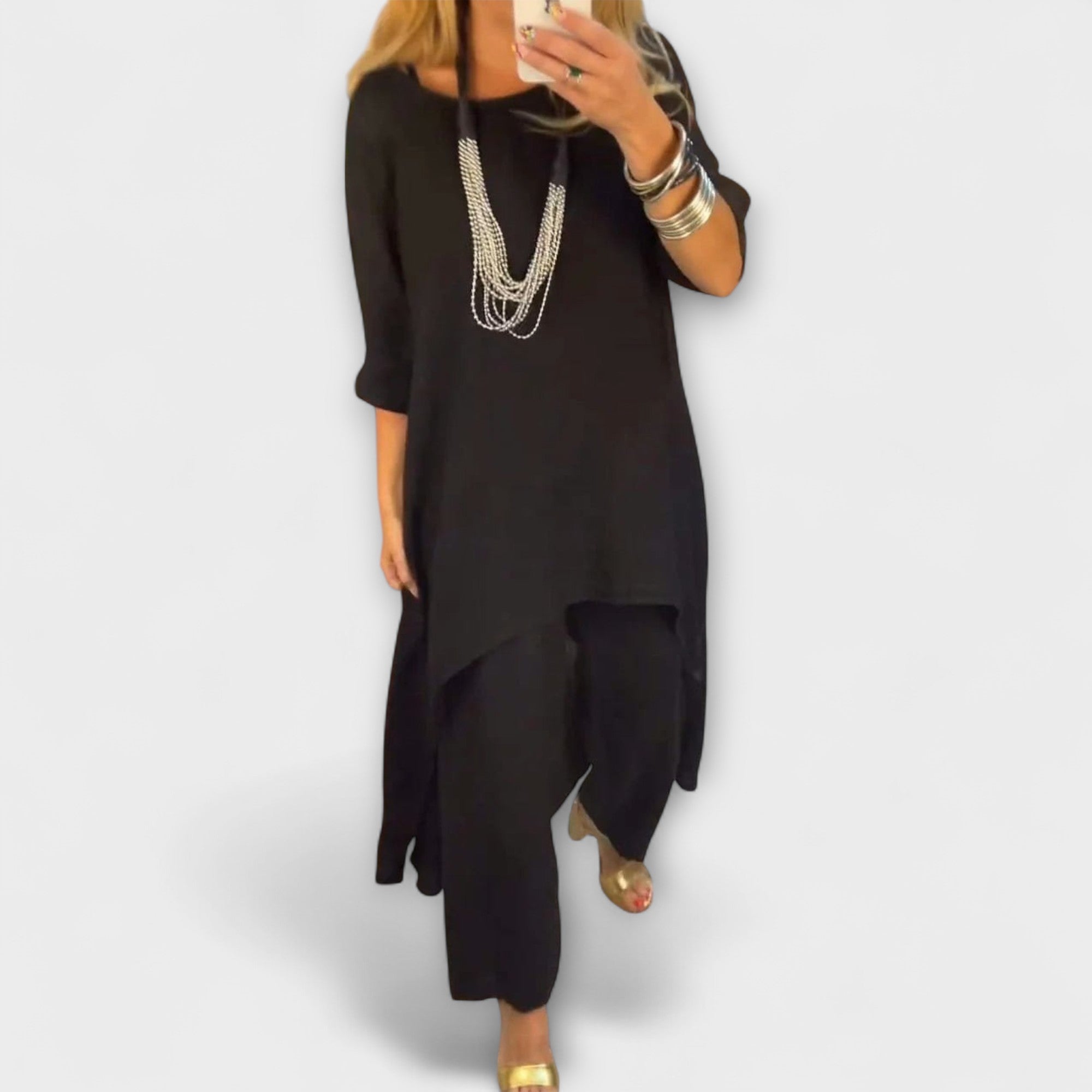 Tabea - hørdragt med rund halsudskæring