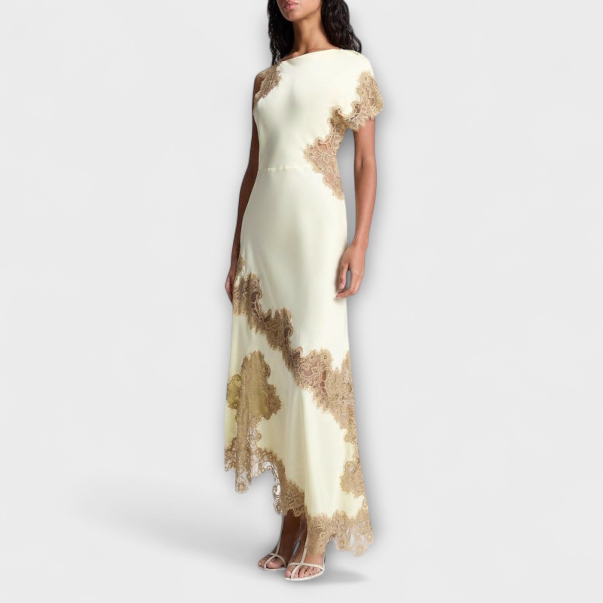 Margaret - Maxikjole med sateng- og blondeaksenter